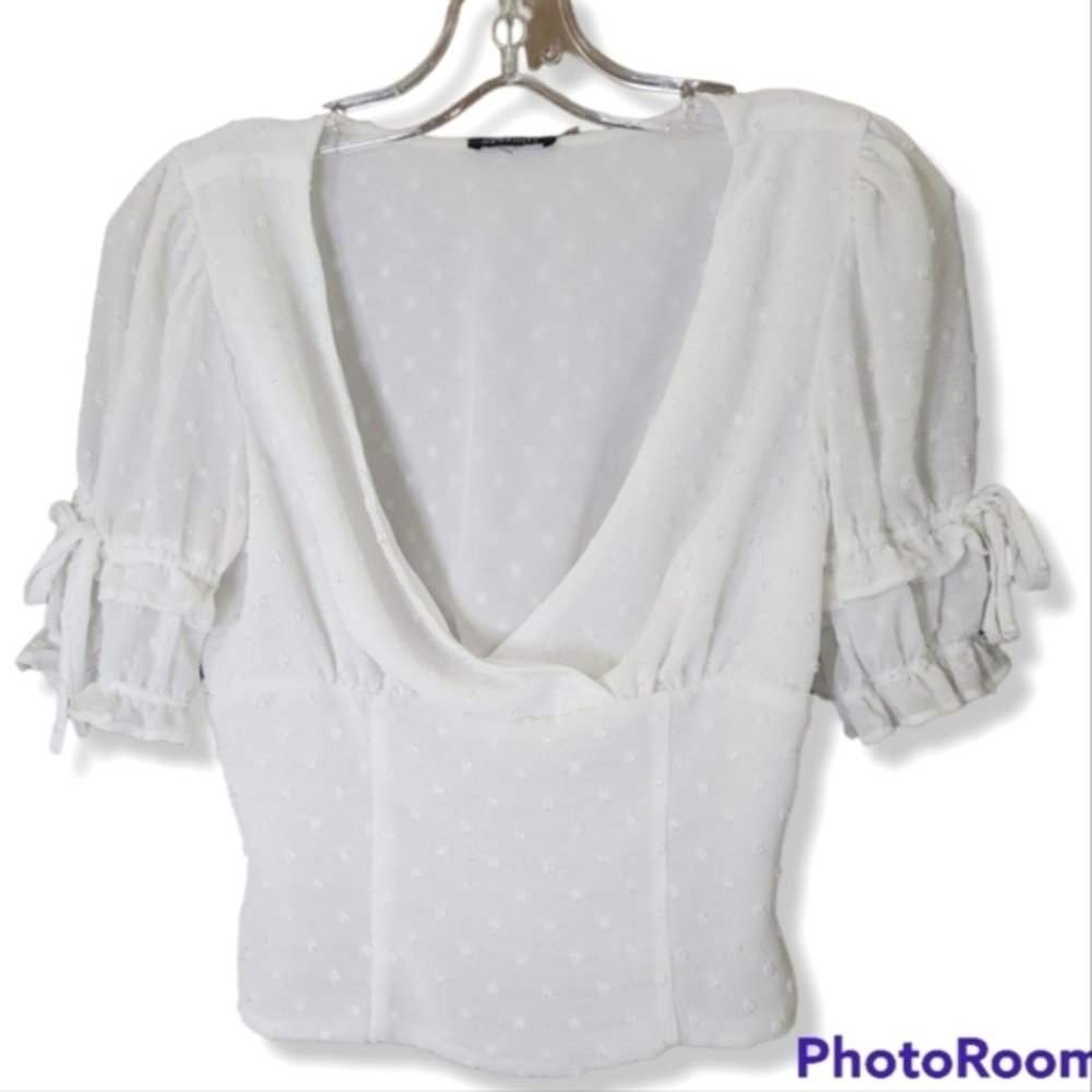 DYNAMITE white Swiss dot vneck puff shoulder short sleeve top